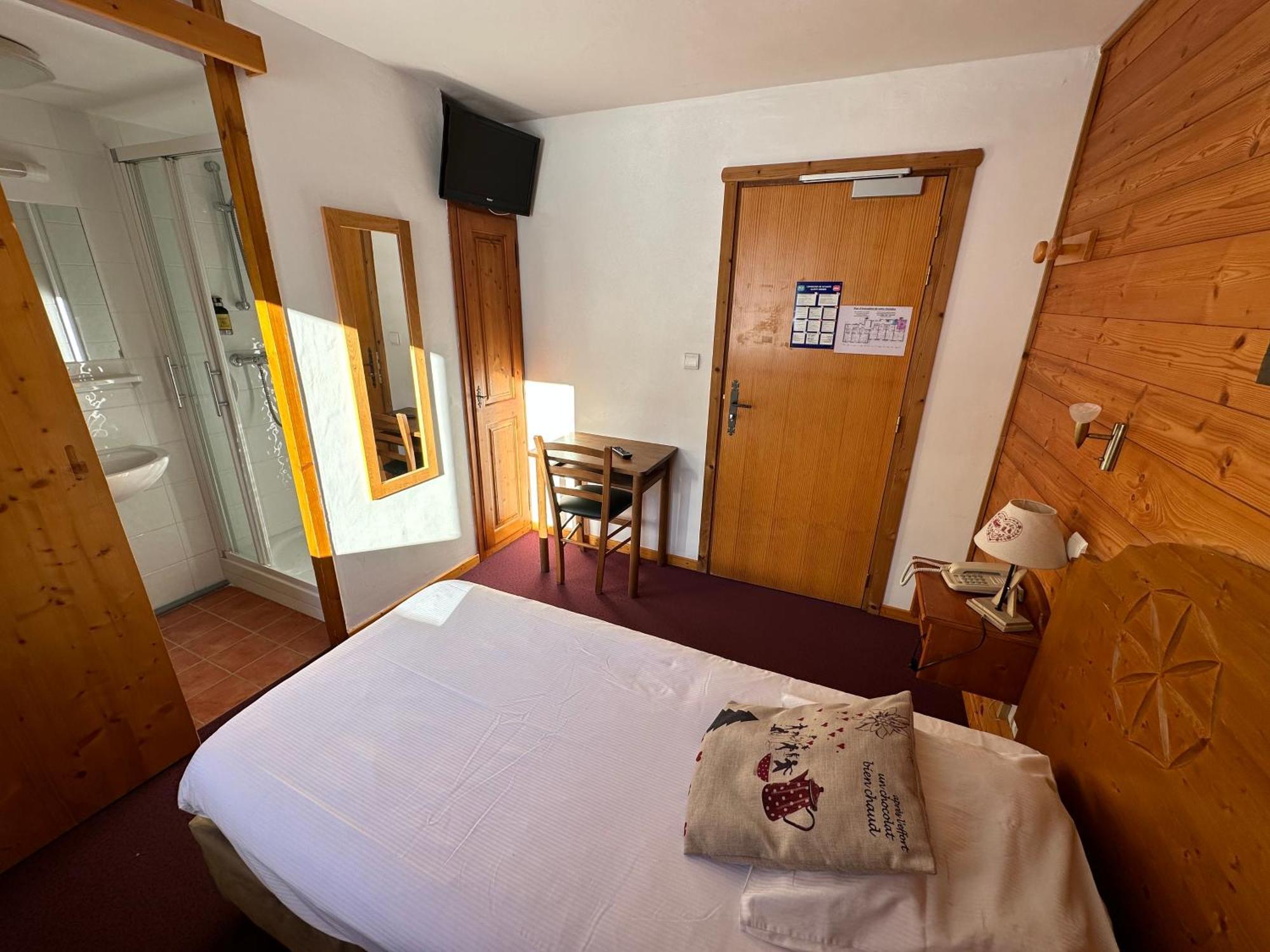 Epicea Lodge Hotel Et Camping Пралоньян-ла-Вануаз Экстерьер фото